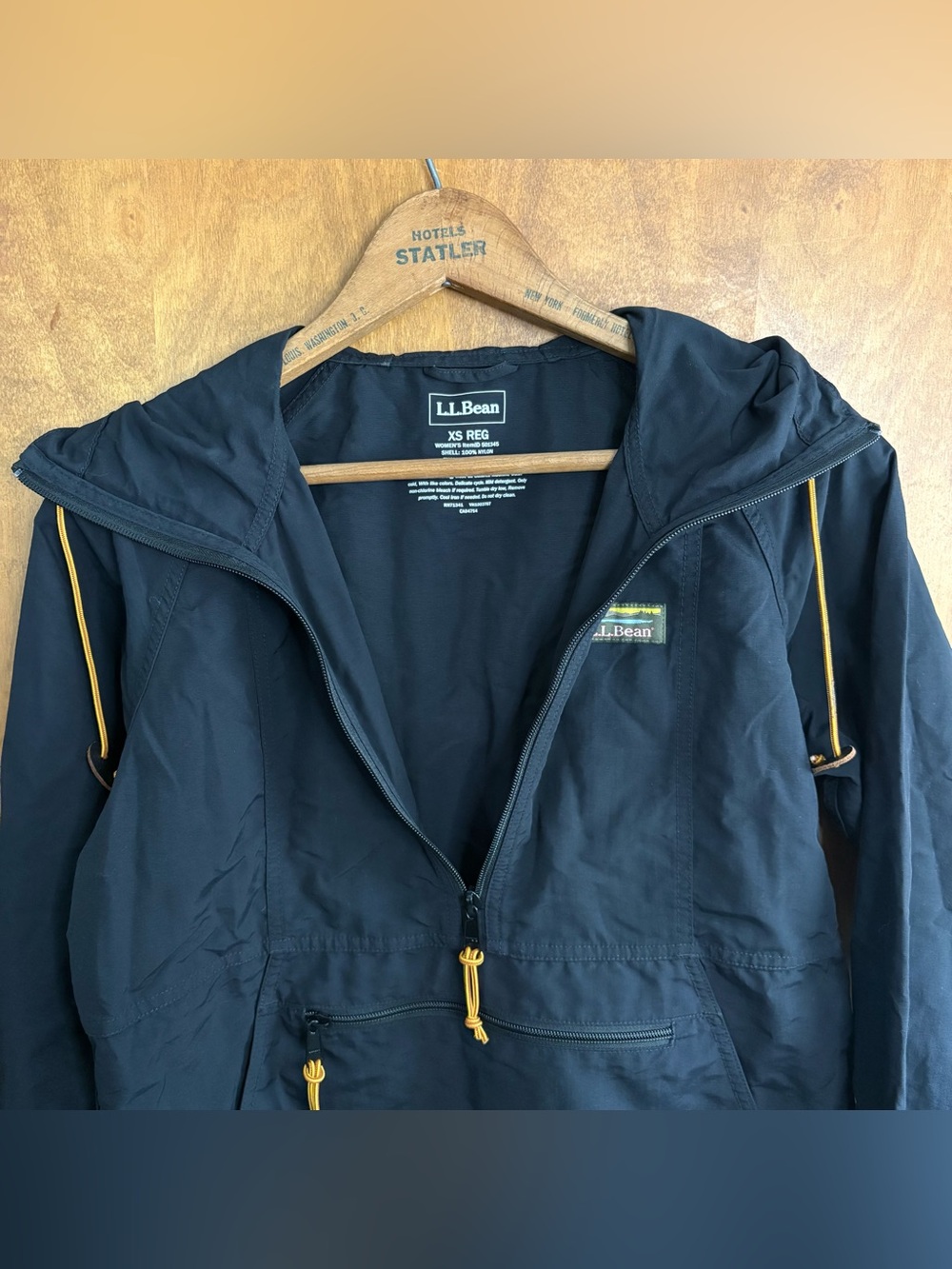 L.L. Bean Women's Black Mountain Classic Anorak Windbreaker Rain Jacket XS Nylon - Picture 8 of 13